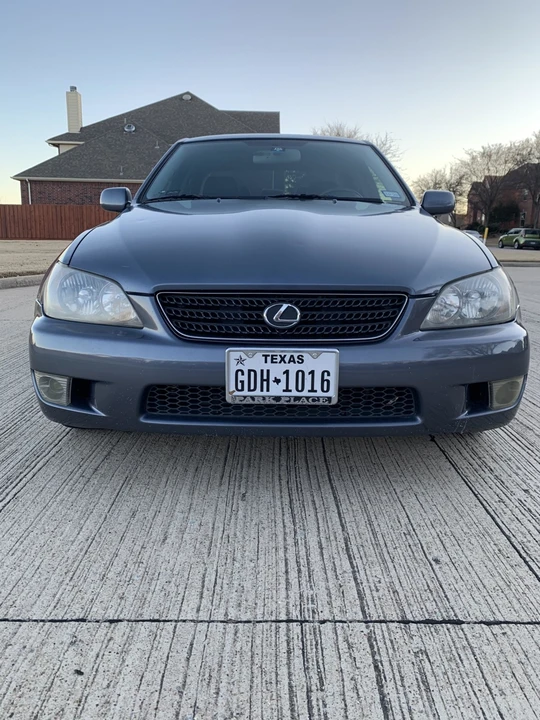 2004 Lexus IS 1st Gen - Image 8 of 31