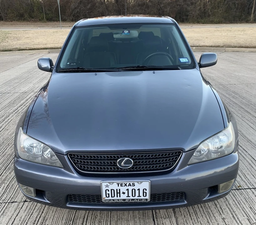 2004 Lexus IS 1st Gen - Image 5 of 31