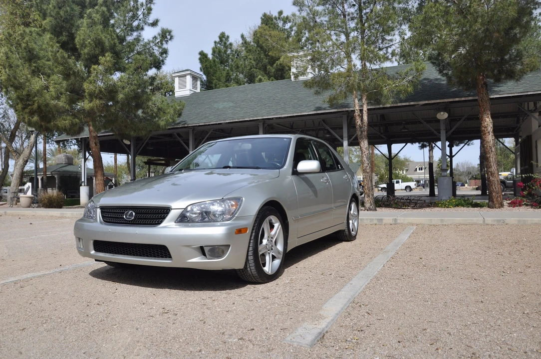 2004 Lexus IS 1st Gen - Image 3 of 31