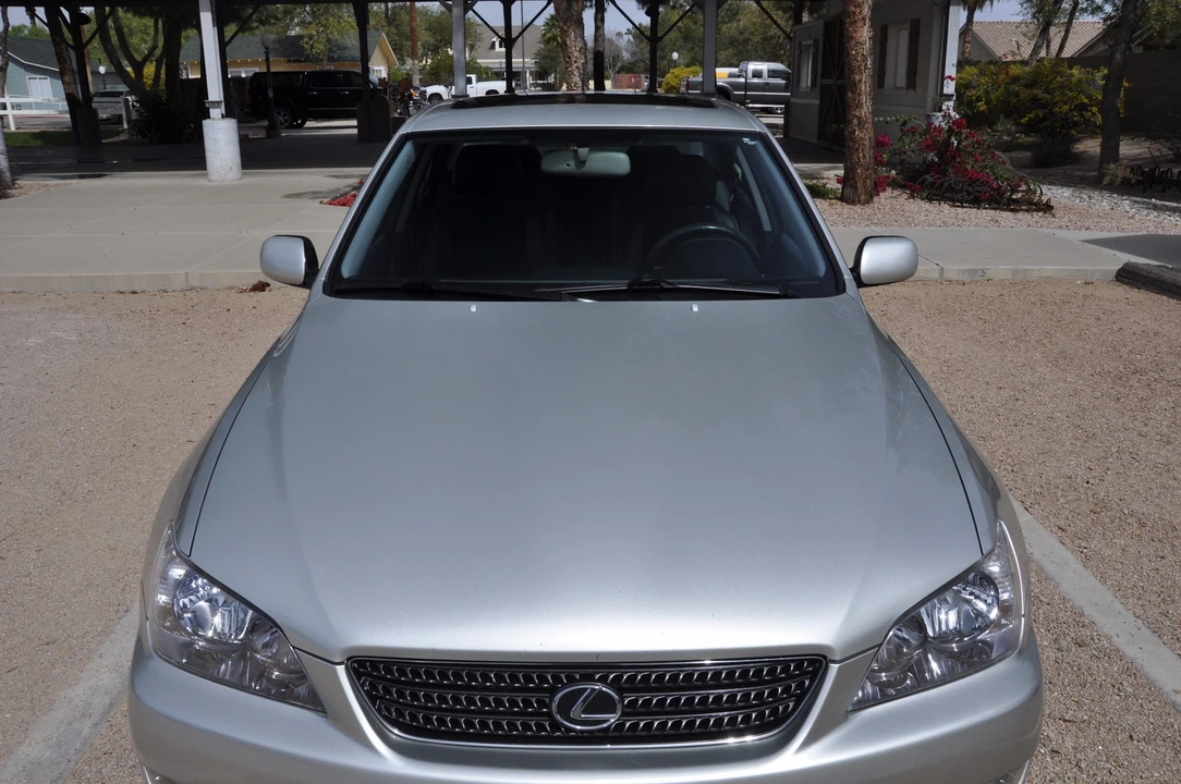 2004 Lexus IS 1st Gen - Image 14 of 31