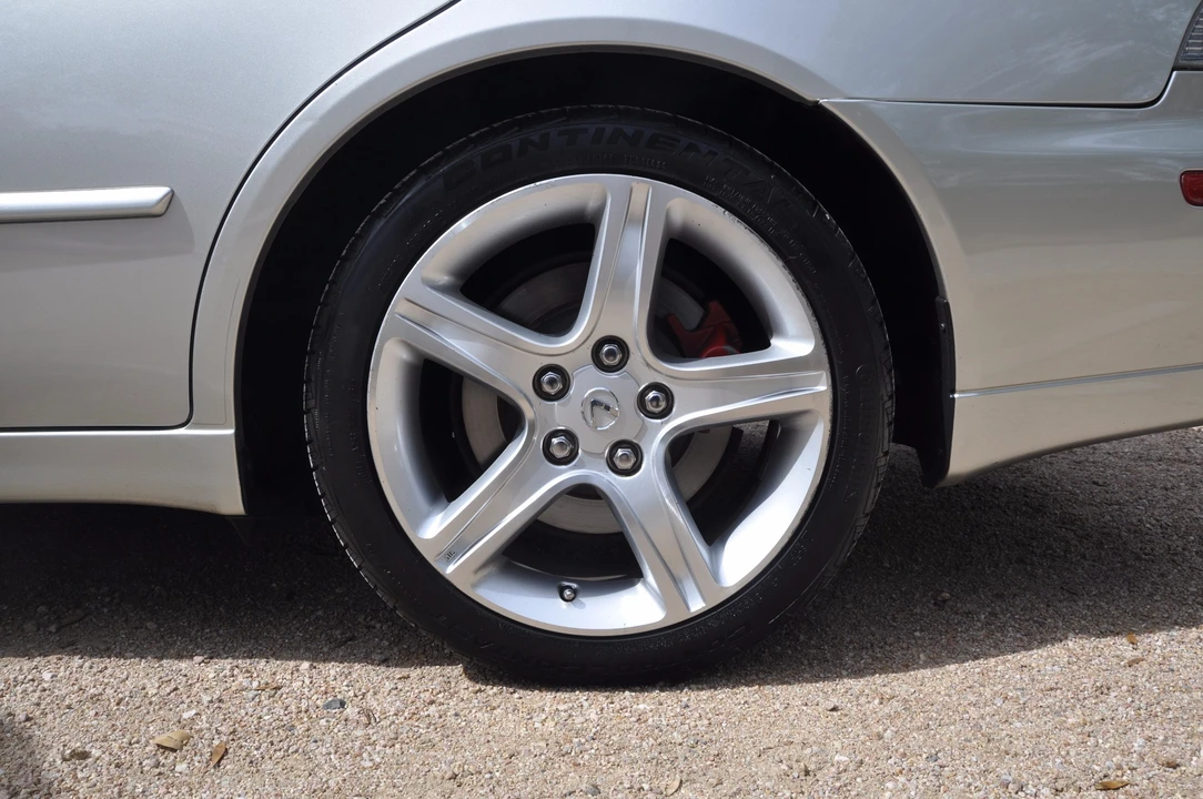 2004 Lexus IS 1st Gen - Image 19 of 31