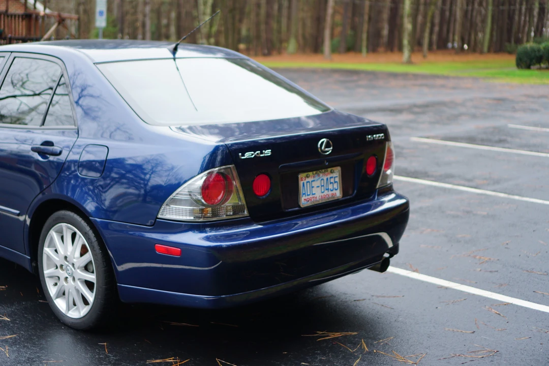 2004 Lexus IS 1st Gen - Image 8 of 31