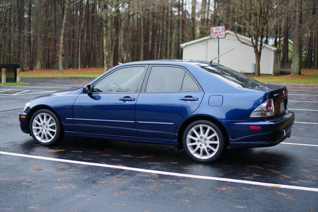 2004 Lexus IS 1st Gen - Image 6 of 31