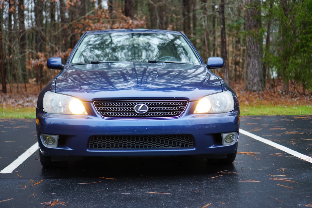 2004 Lexus IS 1st Gen - Image 20 of 31