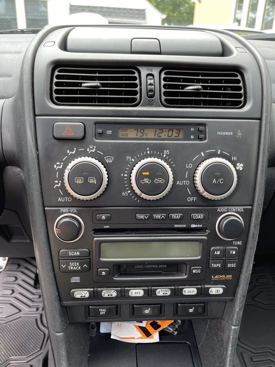 2004 Lexus IS 1st Gen - Image 30 of 31