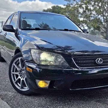 2004 Lexus IS300