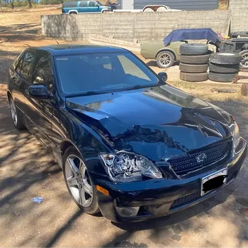 2004 Lexus IS300