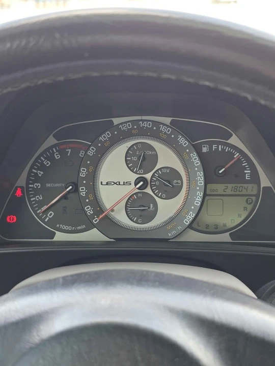 2004 Lexus IS 1st Gen - Image 11 of 20