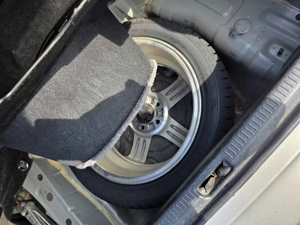 2004 Lexus IS 1st Gen - Image 19 of 20