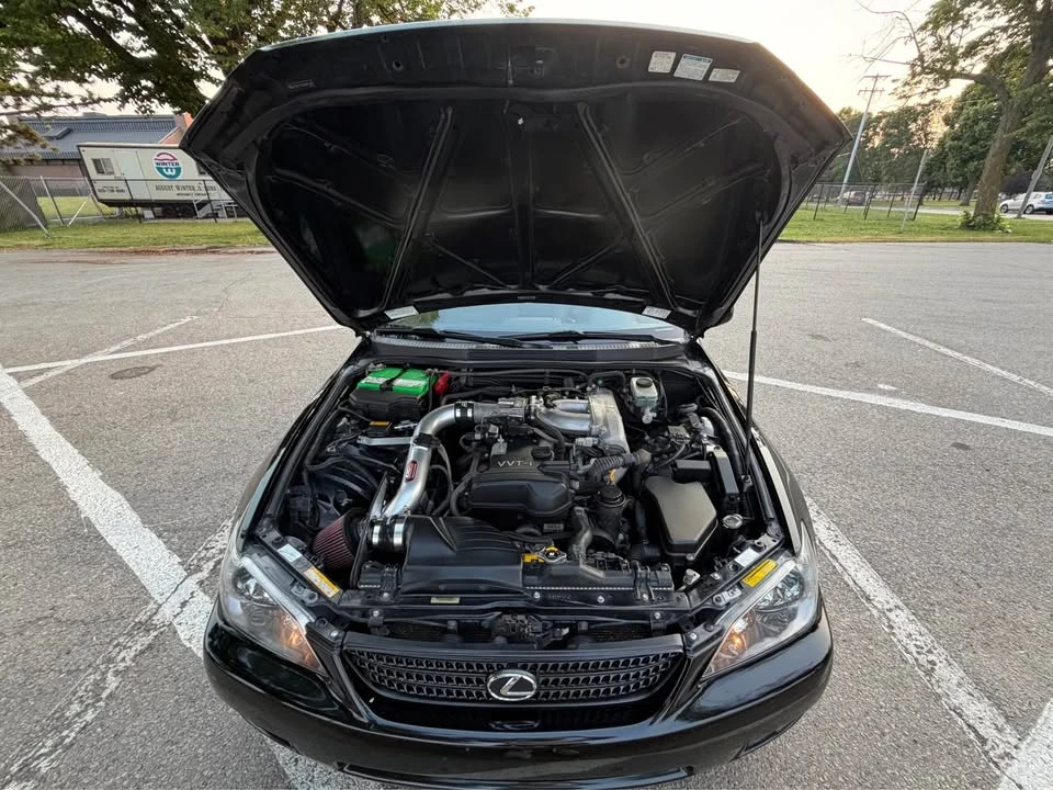2004 Lexus IS 1st Gen - Image 9 of 10