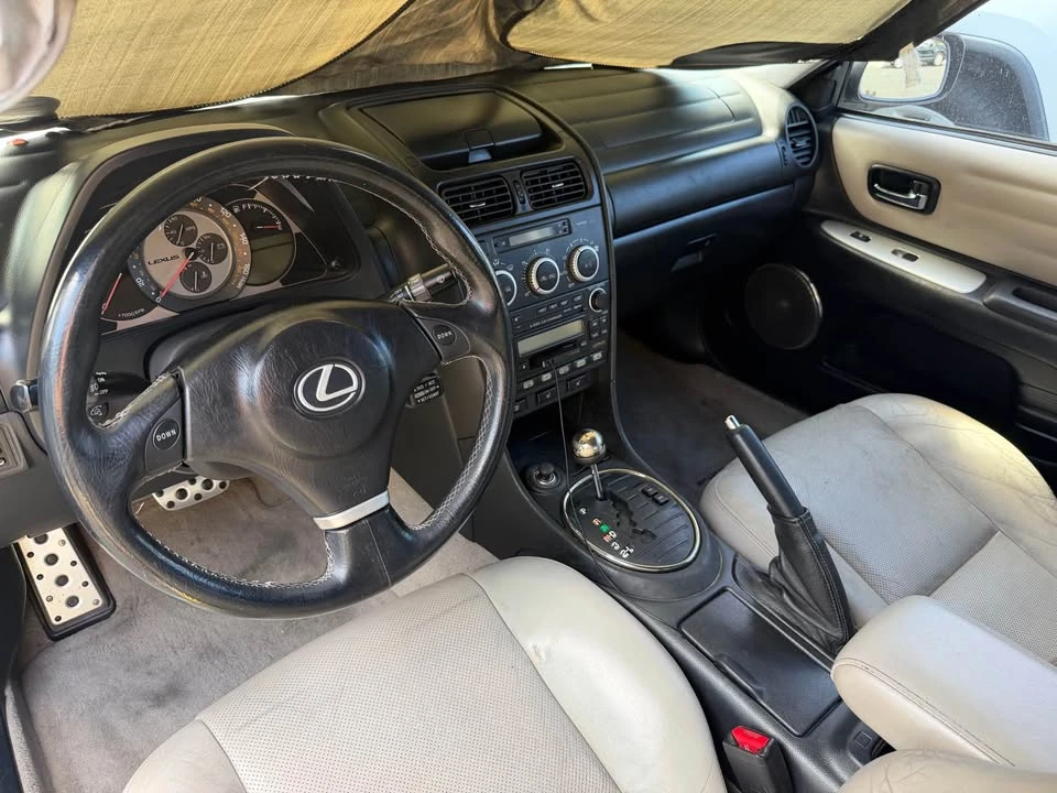 2004 Lexus IS 1st Gen - Image 6 of 9