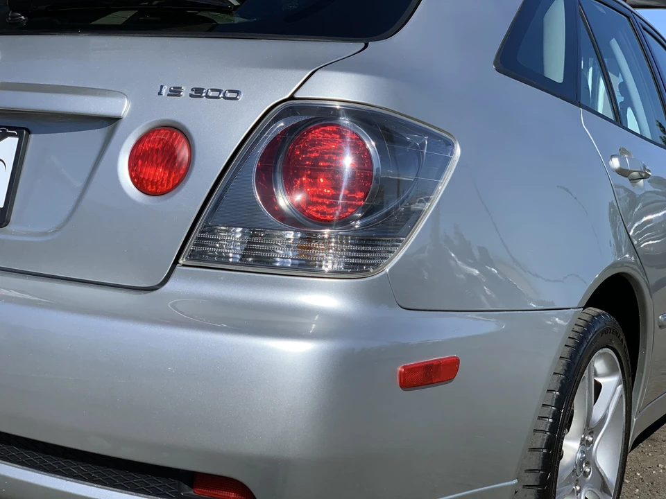 2004 Lexus IS 1st Gen - Image 31 of 31