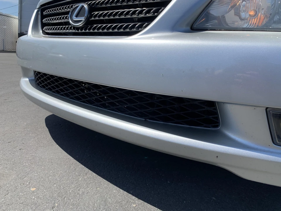 2004 Lexus IS 1st Gen - Image 19 of 31
