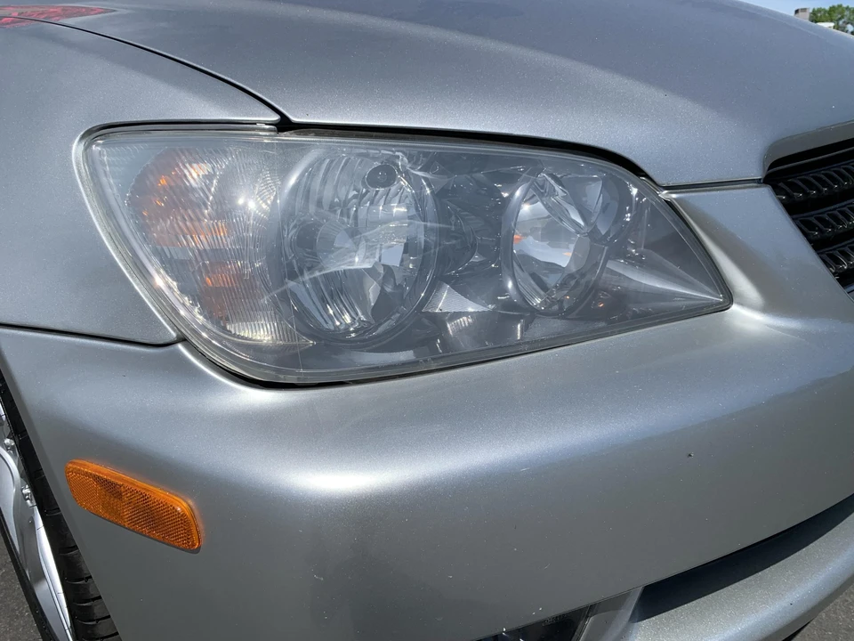 2004 Lexus IS 1st Gen - Image 12 of 31