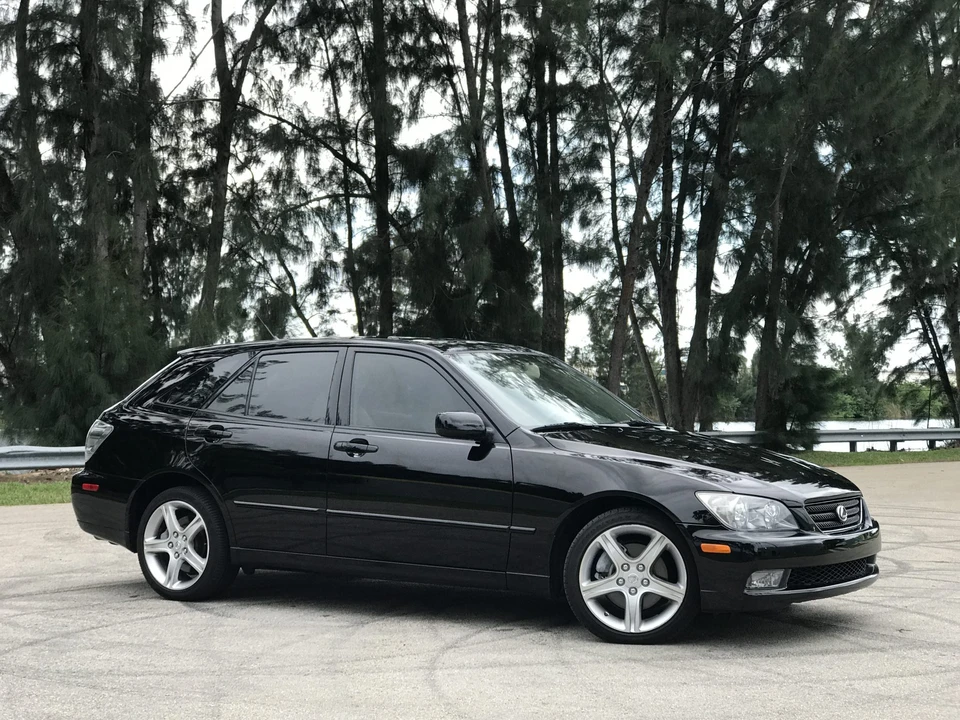2004 Lexus IS 1st Gen - Image 20 of 31
