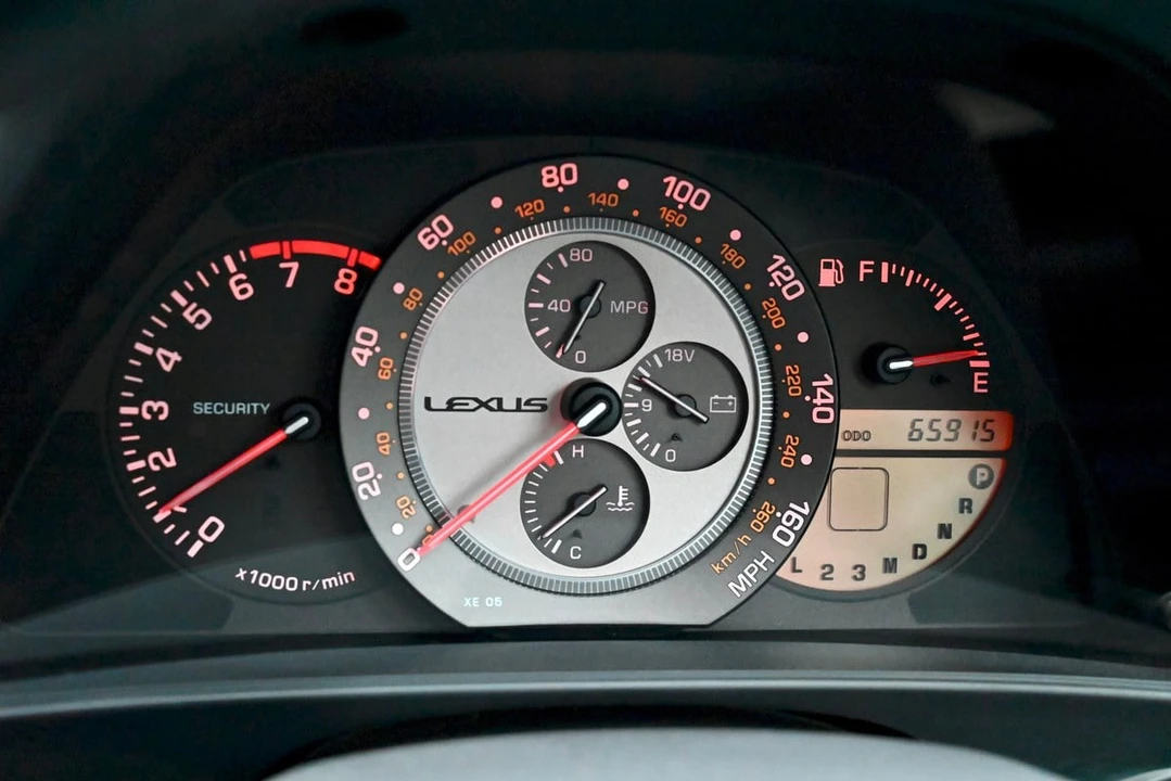 2004 Lexus IS 1st Gen - Image 17 of 30