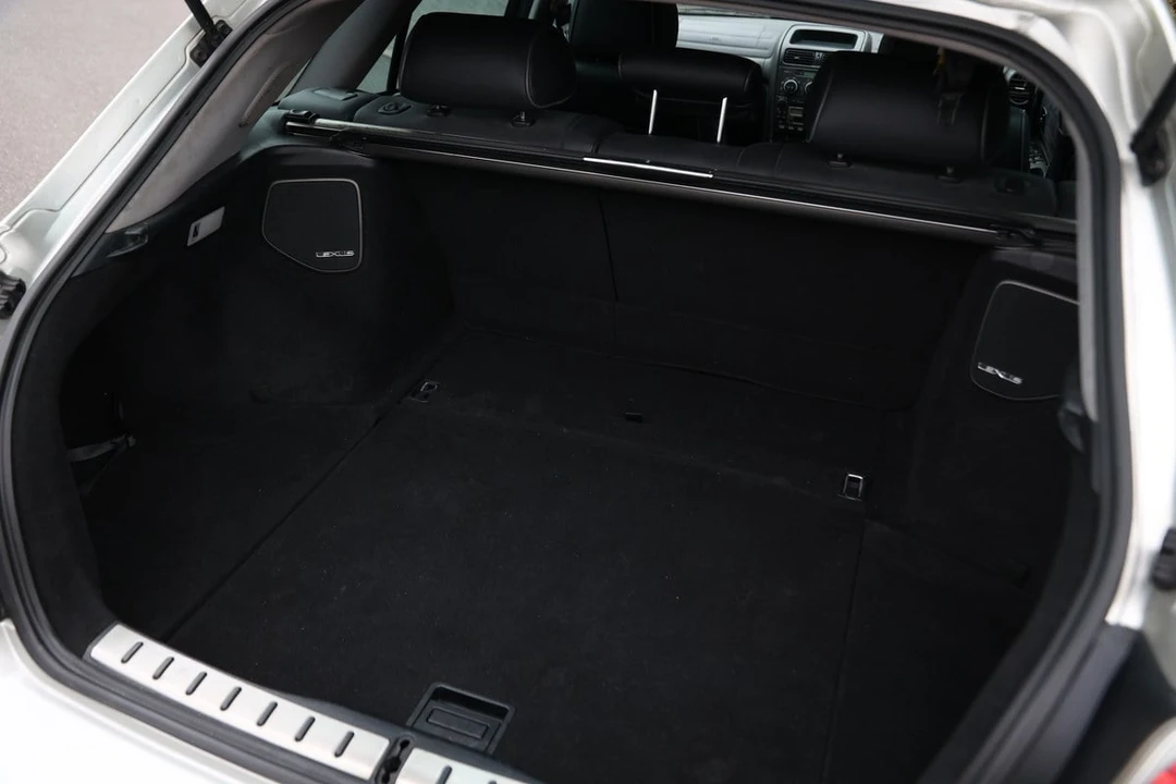 2004 Lexus IS 1st Gen - Image 28 of 30
