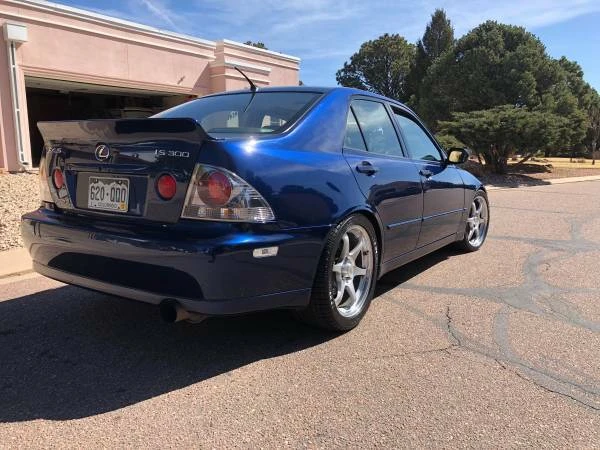 2004 Lexus IS 1st Gen - Image 4 of 8