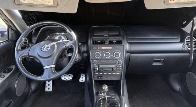 2004 Lexus IS 1st Gen - Image 13 of 14