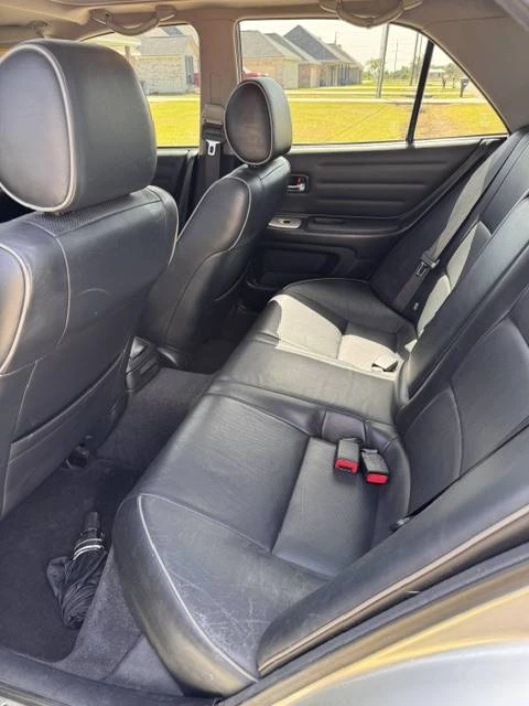 2004 Lexus IS 1st Gen - Image 10 of 14