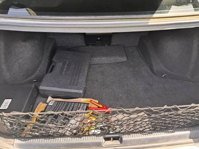 2004 Lexus IS 1st Gen - Image 11 of 14
