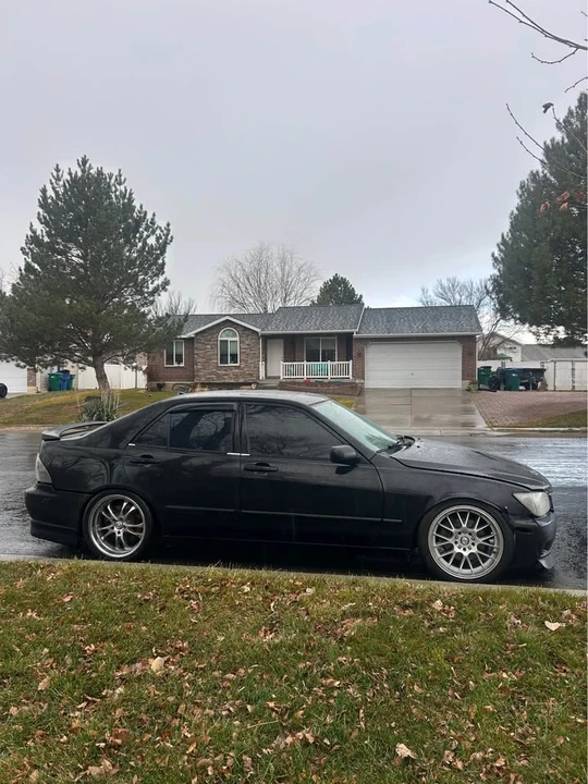 2004 Lexus IS 1st Gen - Image 3 of 8
