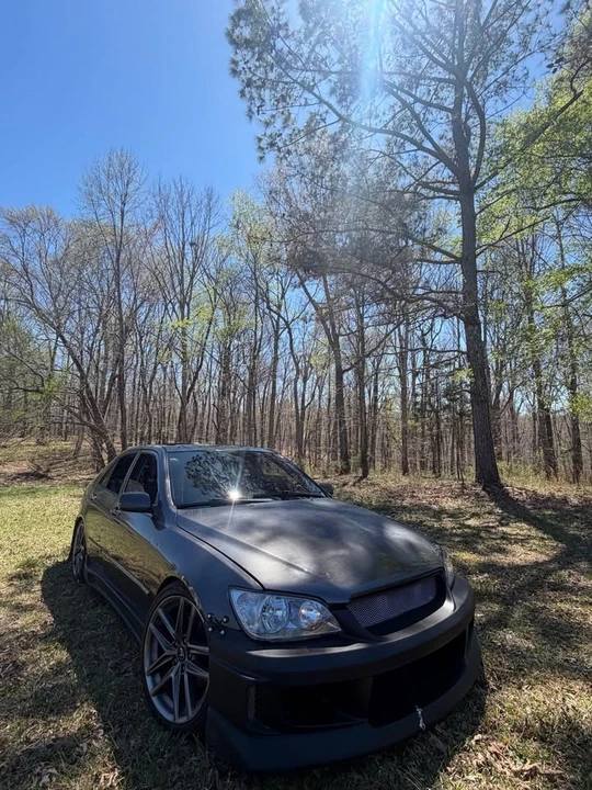 2004 Lexus IS 1st Gen - Image 3 of 7