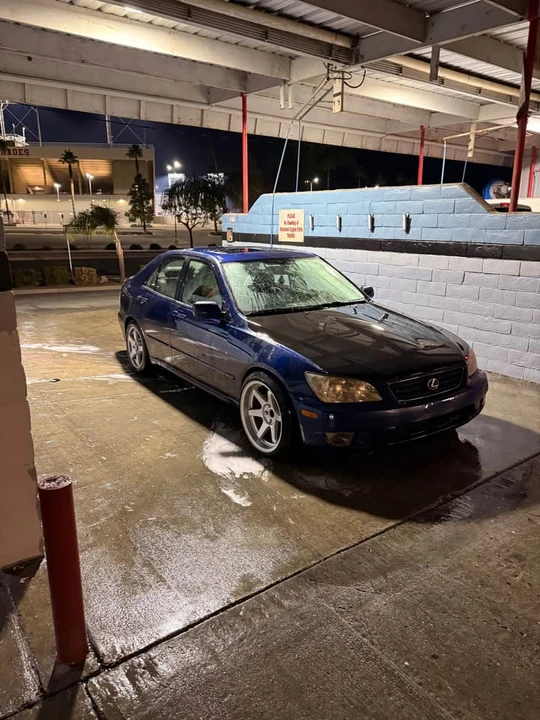 2004 Lexus IS 1st Gen - Image 5 of 6