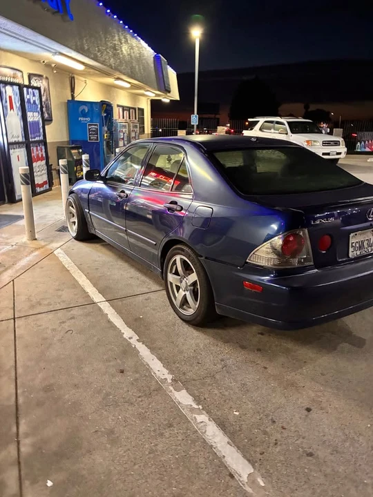 2004 Lexus IS 1st Gen - Image 6 of 6