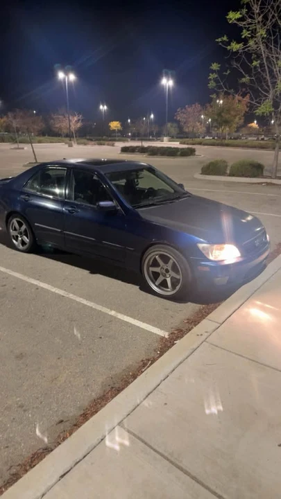 2004 Lexus IS 1st Gen - Image 3 of 6