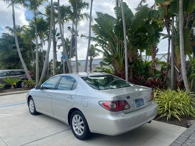 2004 Lexus ES 3rd Gen - Image 6 of 21