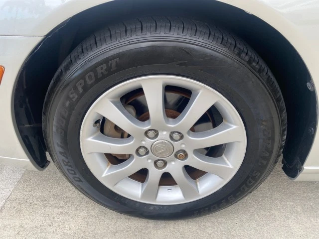 2004 Lexus ES 3rd Gen - Image 20 of 21