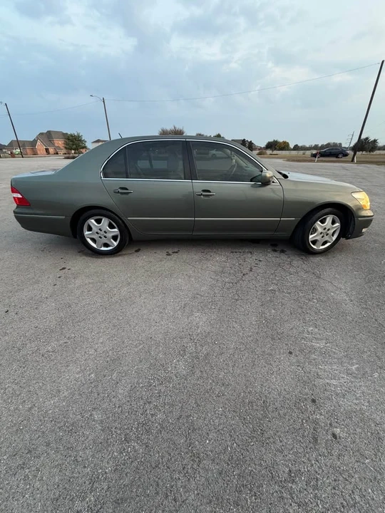 2004 Lexus LS 3rd Gen - Image 6 of 15