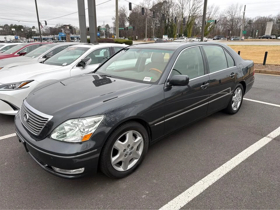 2004 Lexus LS 3rd Gen - Image 3 of 12