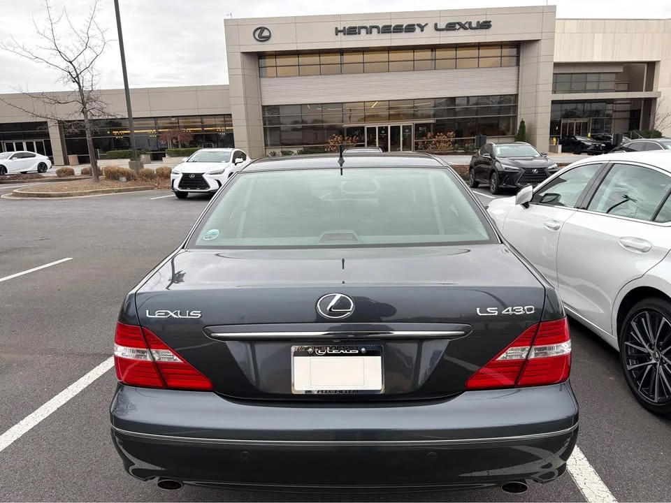2004 Lexus LS 3rd Gen - Image 6 of 12
