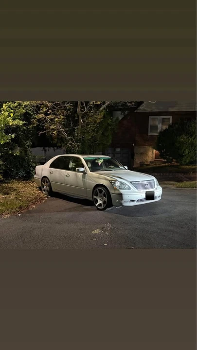 2004 Lexus LS 3rd Gen - Image 6 of 6