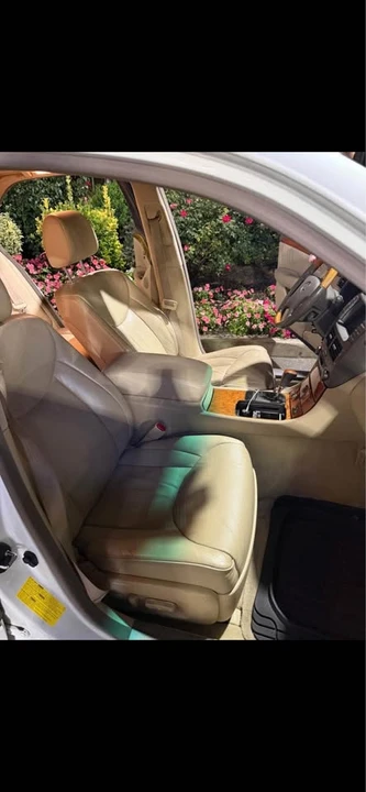 2004 Lexus LS 3rd Gen - Image 3 of 6