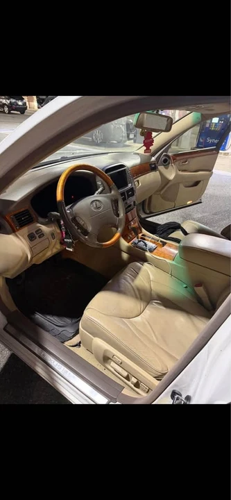 2004 Lexus LS 3rd Gen - Image 2 of 6
