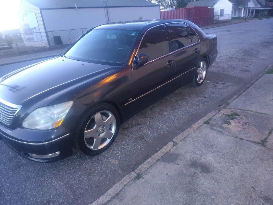 2004 Lexus LS 3rd Gen - Image 2 of 8