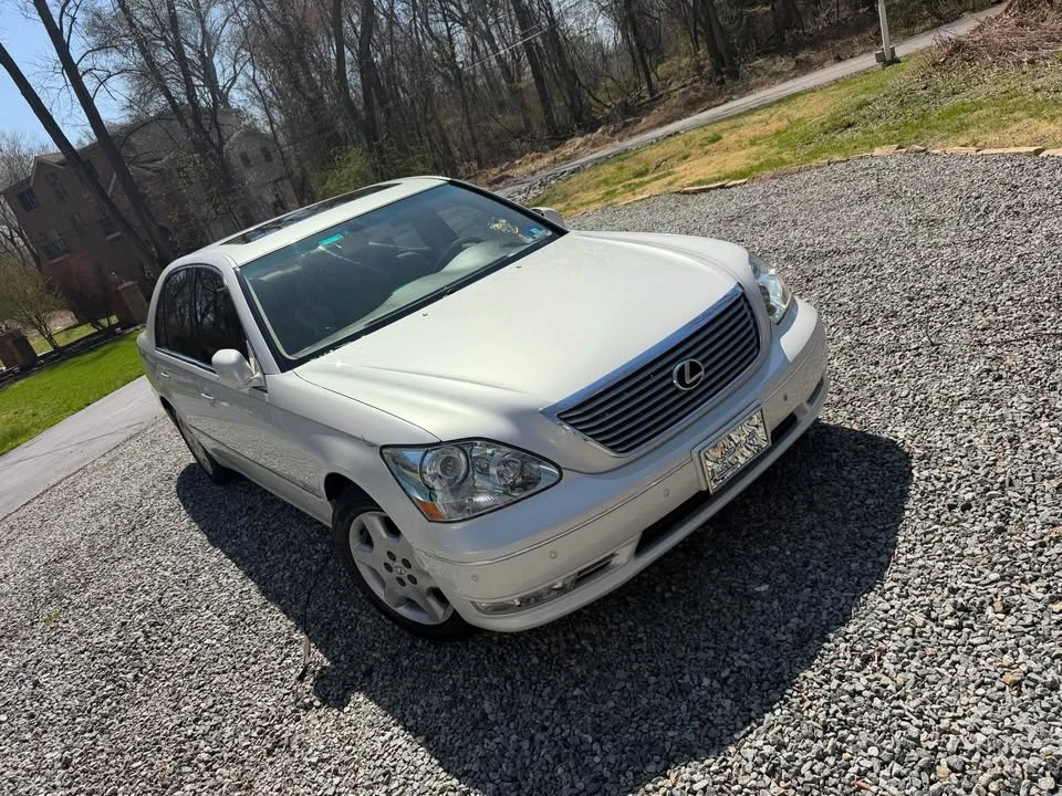 2004 Lexus LS 3rd Gen - Image 2 of 9