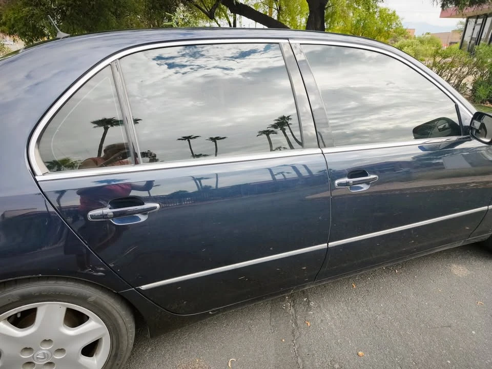 2004 Lexus LS 3rd Gen - Image 6 of 14
