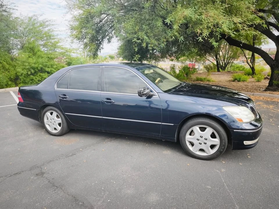 2004 Lexus LS 3rd Gen - Image 4 of 14
