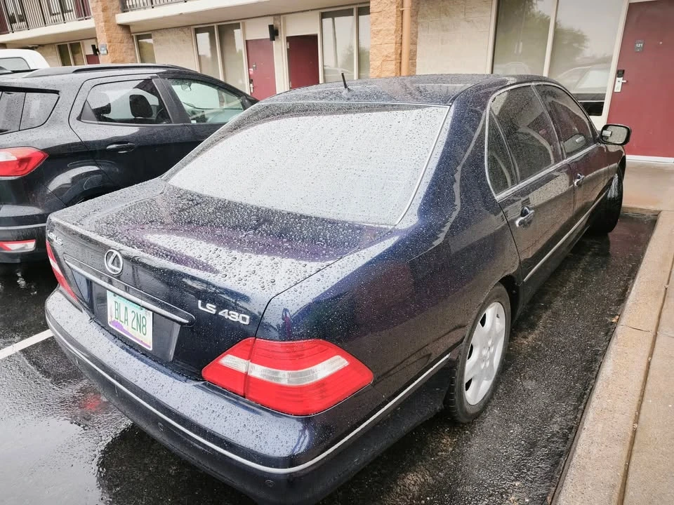 2004 Lexus LS 3rd Gen - Image 3 of 14