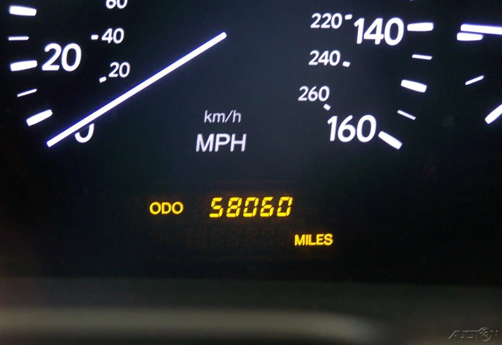 2004 Lexus LS 3rd Gen - Image 10 of 12