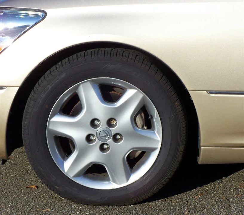 2004 Lexus LS 3rd Gen - Image 11 of 12