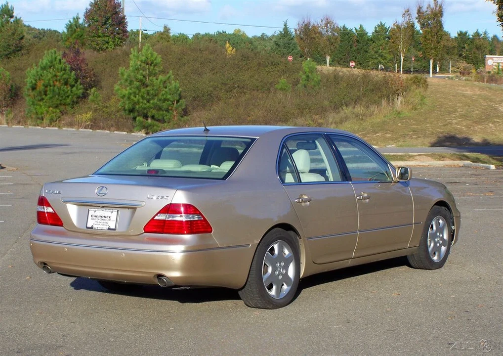 2004 Lexus LS 3rd Gen - Image 2 of 12