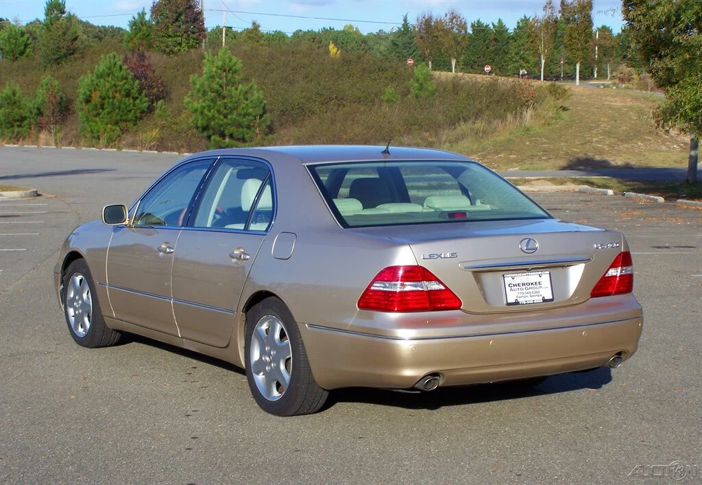 2004 Lexus LS 3rd Gen - Image 4 of 12