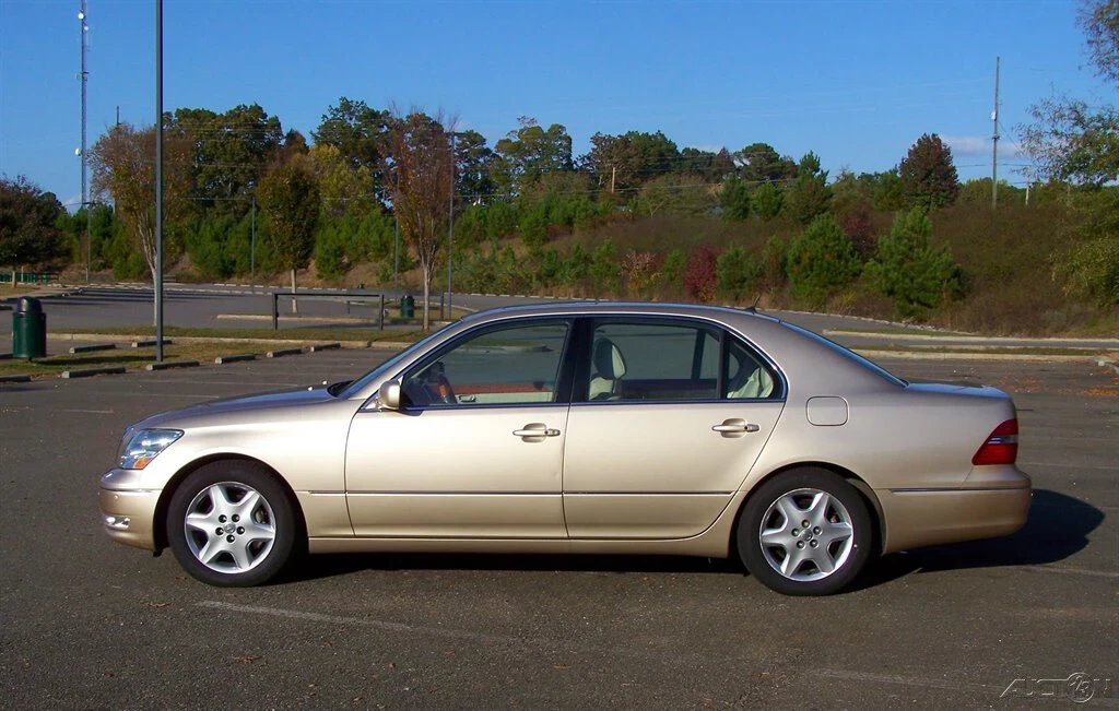 2004 Lexus LS 3rd Gen - Image 7 of 12