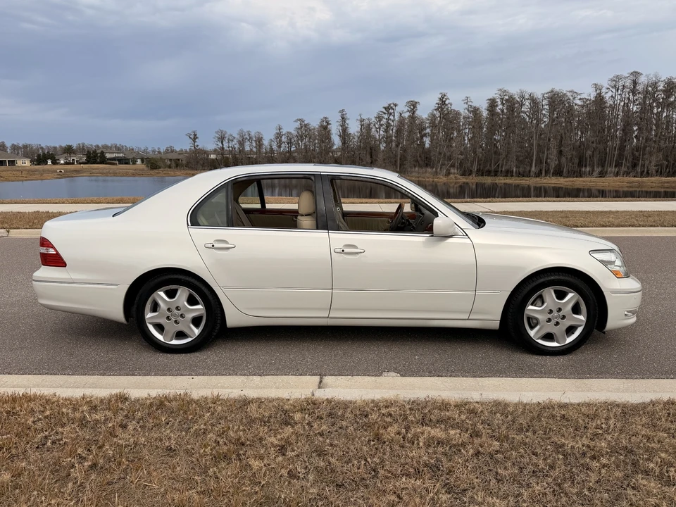 2004 Lexus LS 3rd Gen - Image 2 of 21