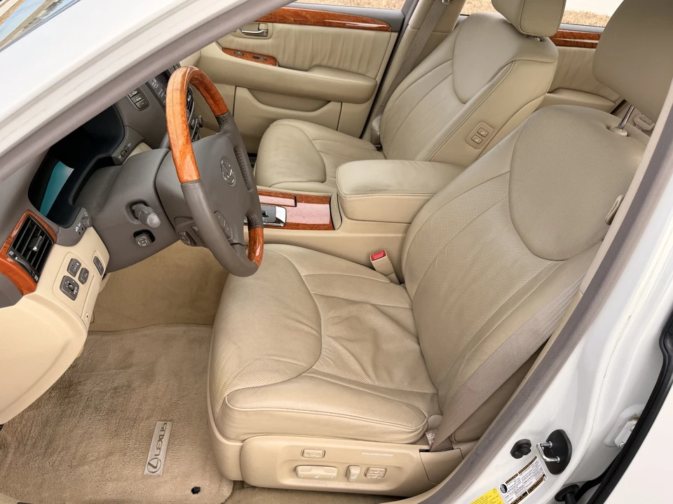 2004 Lexus LS 3rd Gen - Image 13 of 21